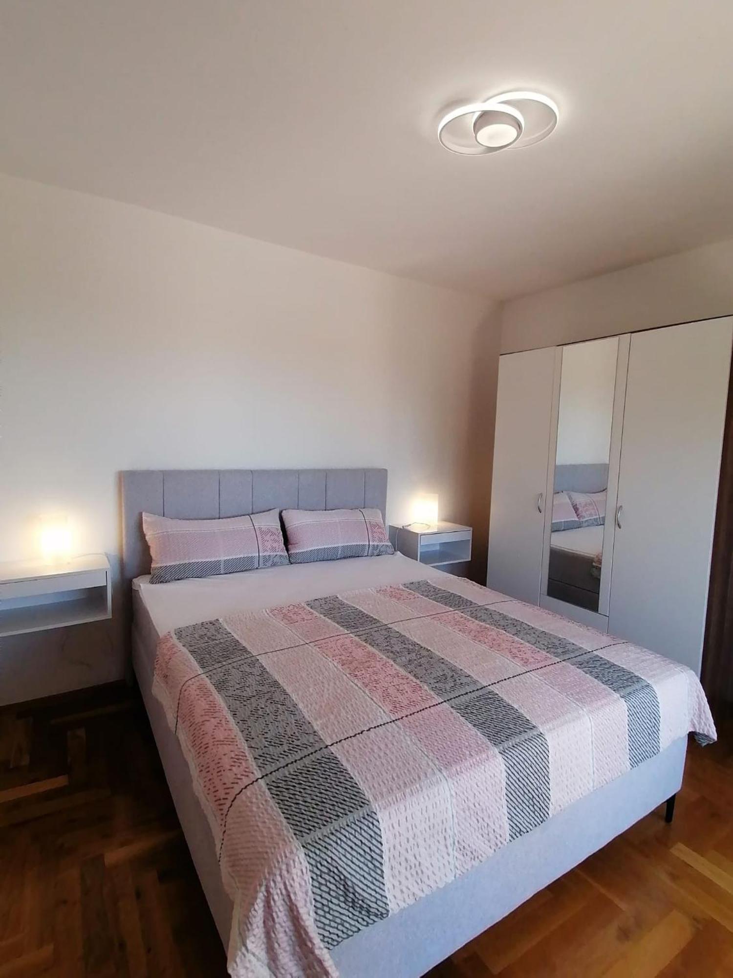 Apartment Cindy Lovran Buitenkant foto