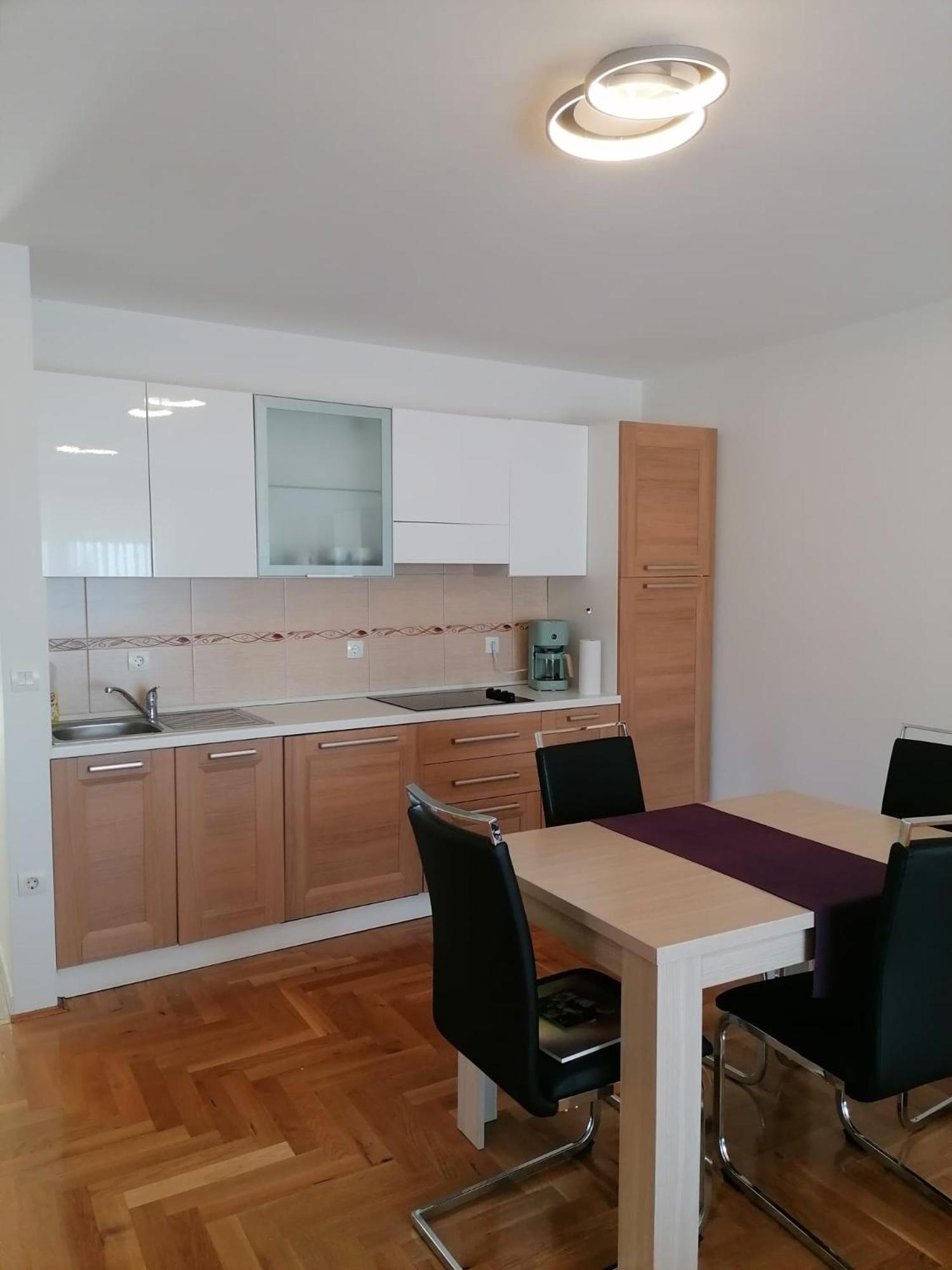 Apartment Cindy Lovran Buitenkant foto