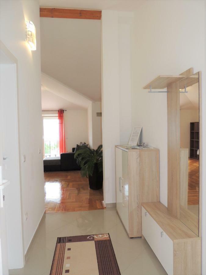 Apartment Cindy Lovran Buitenkant foto